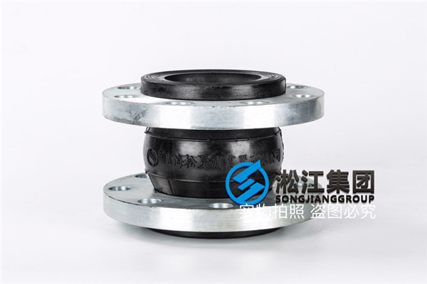 DN100橡膠接頭連接排汙泵出口 DN100橡膠接頭連接排汙(wū)泵出口(kǒu)